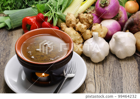 Bagna cauda 99464232