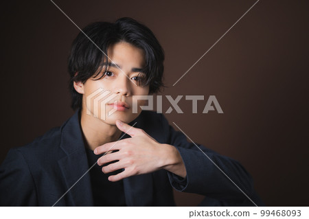 年輕人夾克 99468093