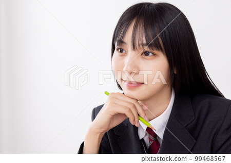上學的女生上課 上學的女生上課 99468567