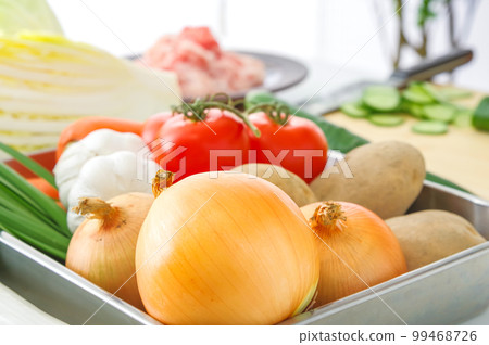 Many vegetables arranged in the kitchen 99468726