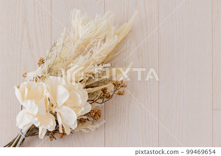 dried flower flower arrangement 99469654