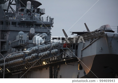 美國兩棲攻擊艦 99469943