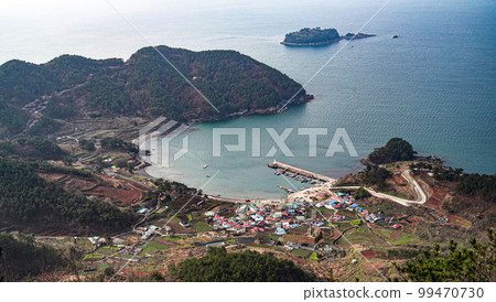 Sarangdo Saryang-myeon Tongyeong-si Gyeongnam 99470730