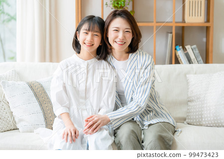 Good friends, parent and child smile 99473423