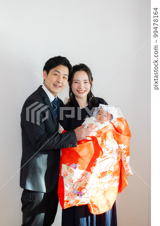 Shrine visit image Shrine visit image 99478164