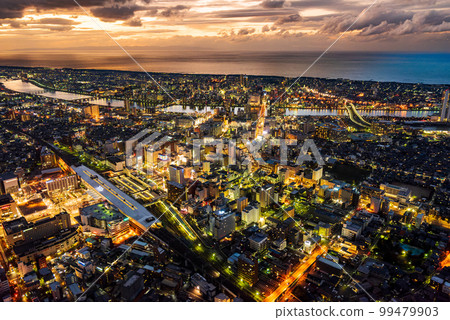 新潟市夜景鳥瞰圖 新潟市夜景鳥瞰圖 99479903
