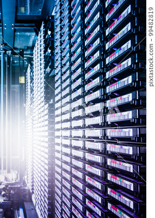 big data storage network and cloud computing technology concept big data storage network and cloud computing technology concept 99482819