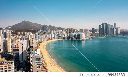 Aerial view of Gwangalli Beach in Busan Aerial view of Gwangalli Beach in Busan 99484283