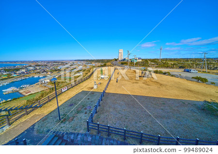 從千葉縣朝日市飯岡魚部岬向北眺望 從千葉縣朝日市飯岡魚部岬向北眺望 99489024