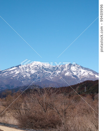 Nikko mountain range from Green Park in winter 99489996