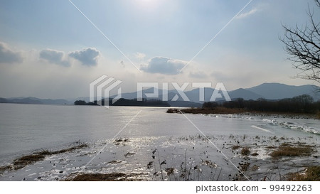冬天的二水里午後風景 冬天的二水里午後風景 99492263