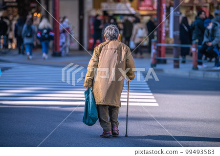 日本的東京城市景觀 老齡化社會 = 東京內部 99493583