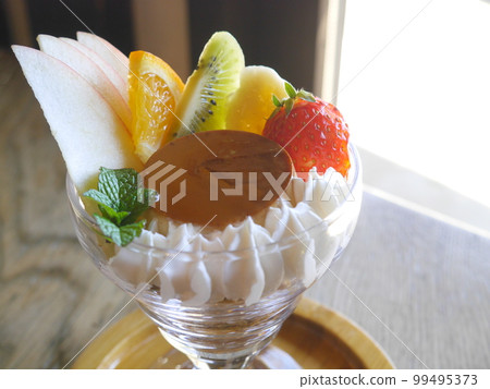 Pudding a la mode Pudding a la mode 99495373