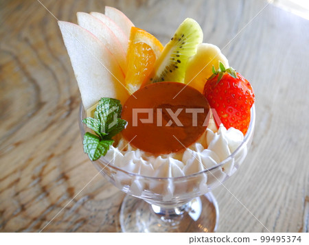 Pudding a la mode Pudding a la mode 99495374