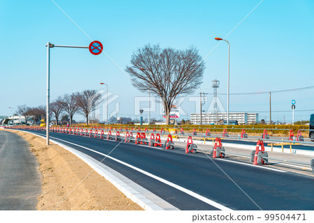 Work to increase the number of lanes on the main road National Route 17 Jobu Road downbound 2023.02 b-3 Light tone Work to increase the number of lanes on the main road National Route 17 Jobu Road downbound 2023.02 b-3 Light tone 99504471