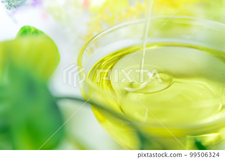 Aroma massage oil|Image Aroma massage oil|Image 99506324