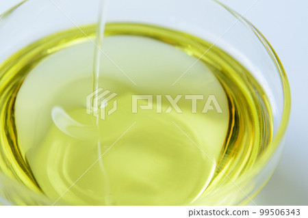 image of oil 99506343