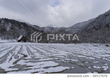 飛騨白川鄉/岐阜縣稻田殘雪 飛騨白川鄉/岐阜縣稻田殘雪 99517078