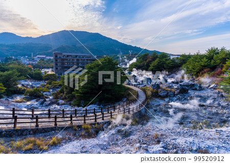 雲仙地獄全景“硫磺岩”“長崎縣雲仙市雲仙地獄風景” 99520912