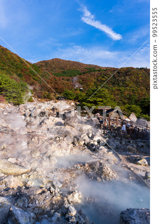 Unzen Jigoku Autumn Foliage Scenery 'Steam and Sulfur Rock' 'Unzen City, Nagasaki Prefecture Unzen Hell Scenery' 99523555