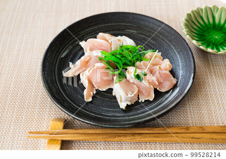 Topped chicken tataki 99528214