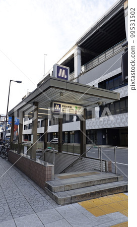 Osaka Metro Sakaisuji Line, Chuo Line Sakaisuji-Hommachi Station (Senba Higashi) Exit 3 99531502