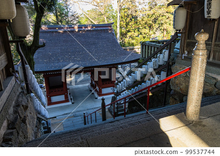 Kitazui Shinmon Gate of Kibitsu Shrine in Kibitsu, Kita Ward, Okayama City, Okayama Prefecture, Japan 99537744