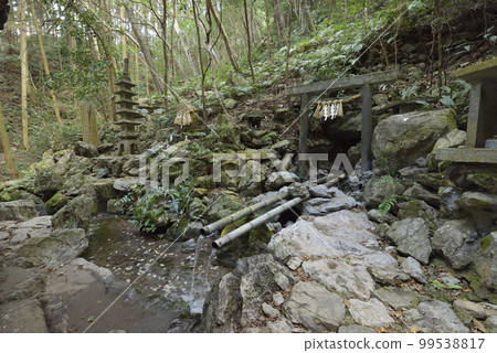 三重縣志摩市磯部町天岩戶(繪原水坑) 三重縣志摩市磯部町天岩戶(繪原水坑) 99538817