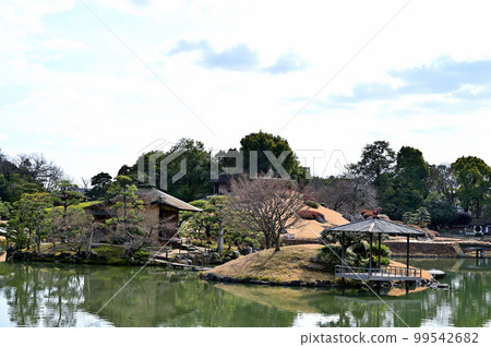 Okayama Korakuen Sawa pond 99542682