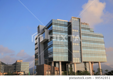 30 June 2013 Hong Kong University of Science and Technology 99542851