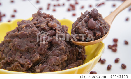 Red bean paste and adzuki beans Red bean paste and adzuki beans 99543103