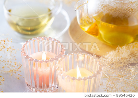 香薰蠟燭的形象 99546420