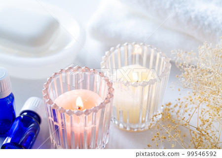 香薰蠟燭的形象 香薰蠟燭的形象 99546592