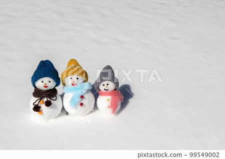 雪地上的雪人 雪地上的雪人 99549002