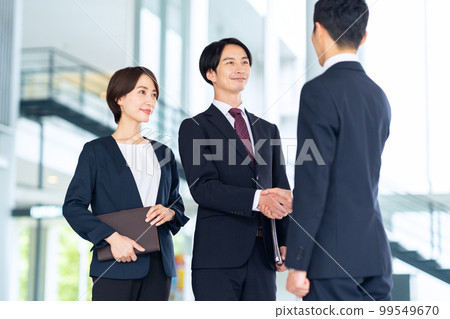 握手商務談判業務商人辦公室會議會議 99549670