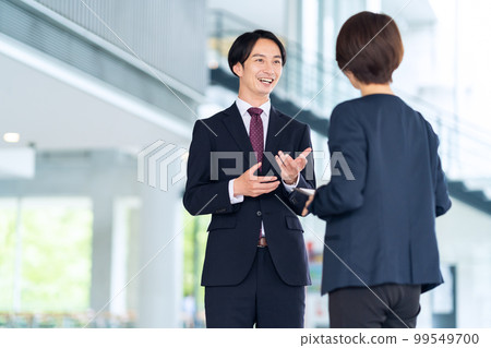 商業商人辦公室團隊會議會議 99549700