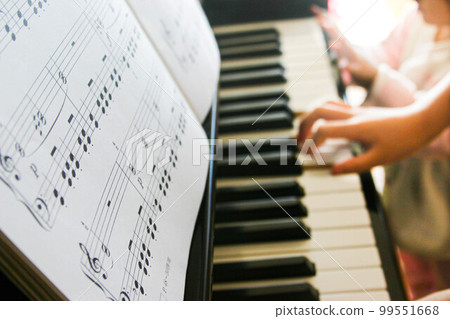 Piano practice 99551668