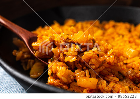 Kkakdugi炒飯 Kkakdugi炒飯 99552228