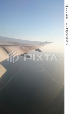 The main wing of the airplane 99553310