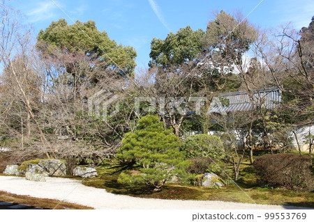 京都市東山區天珠庵、蹴上站、京都市營地鐵、庭園、東西線、琵琶湖運河、禦朱院、枯山水庭園、枯山水 99553769