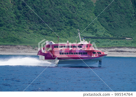 穿越神津島的高速噴射船“七島之戀” 99554764