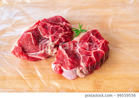 烹飪前的牛筋 99559556