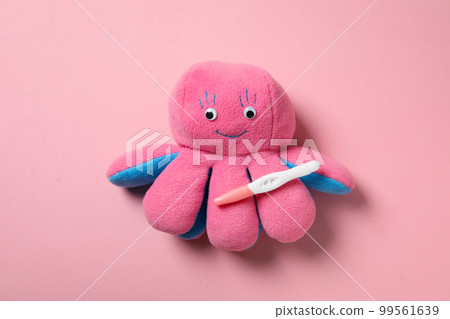 Concept of pregnancy and maternity, important period in life 99561639