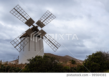 Windmill in Tiscamanita, Fuerteventura Windmill in Tiscamanita, Fuerteventura 99564381
