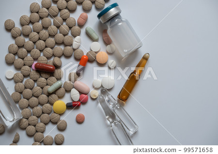 Many kinds of medicines, some of which are expired Many kinds of medicines, some of which are expired 99571658