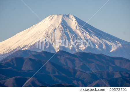 Mt.Fuji seen from Mt.Jinba in winter Mt.Fuji seen from Mt.Jinba in winter 99572791