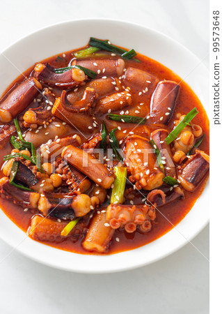 Stir-fried squid or octopus with Korean spicy sauce 99573648