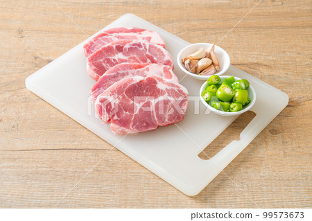 fresh pork neck raw or collar pork fresh pork neck raw or collar pork 99573673
