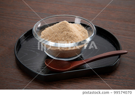奄美群島用甘蔗製成的糖 99574070