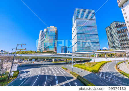 東京都市風景看法在日本赤坂見附陸上視圖 東京都市風景看法在日本赤坂見附陸上視圖 99574180